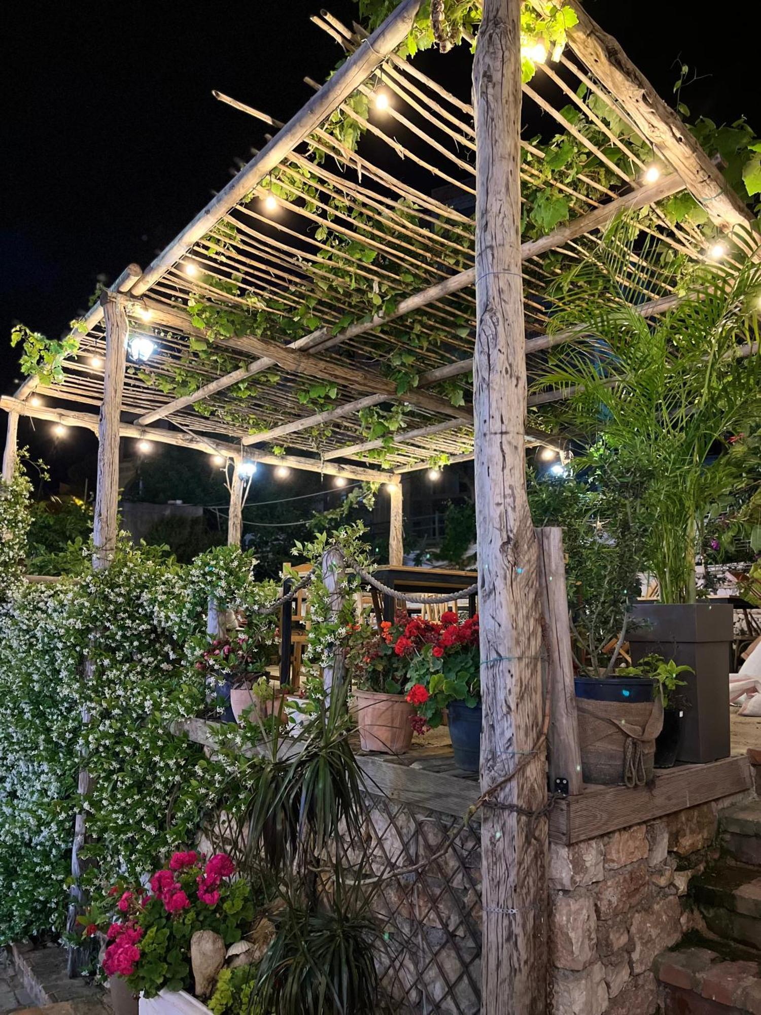 Hotel Del Mare Sarandë Exteriér fotografie
